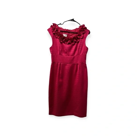 London Times Elegant Red Sleeveless Dress with Floral Accents Size 10 - Picture 2 of 7